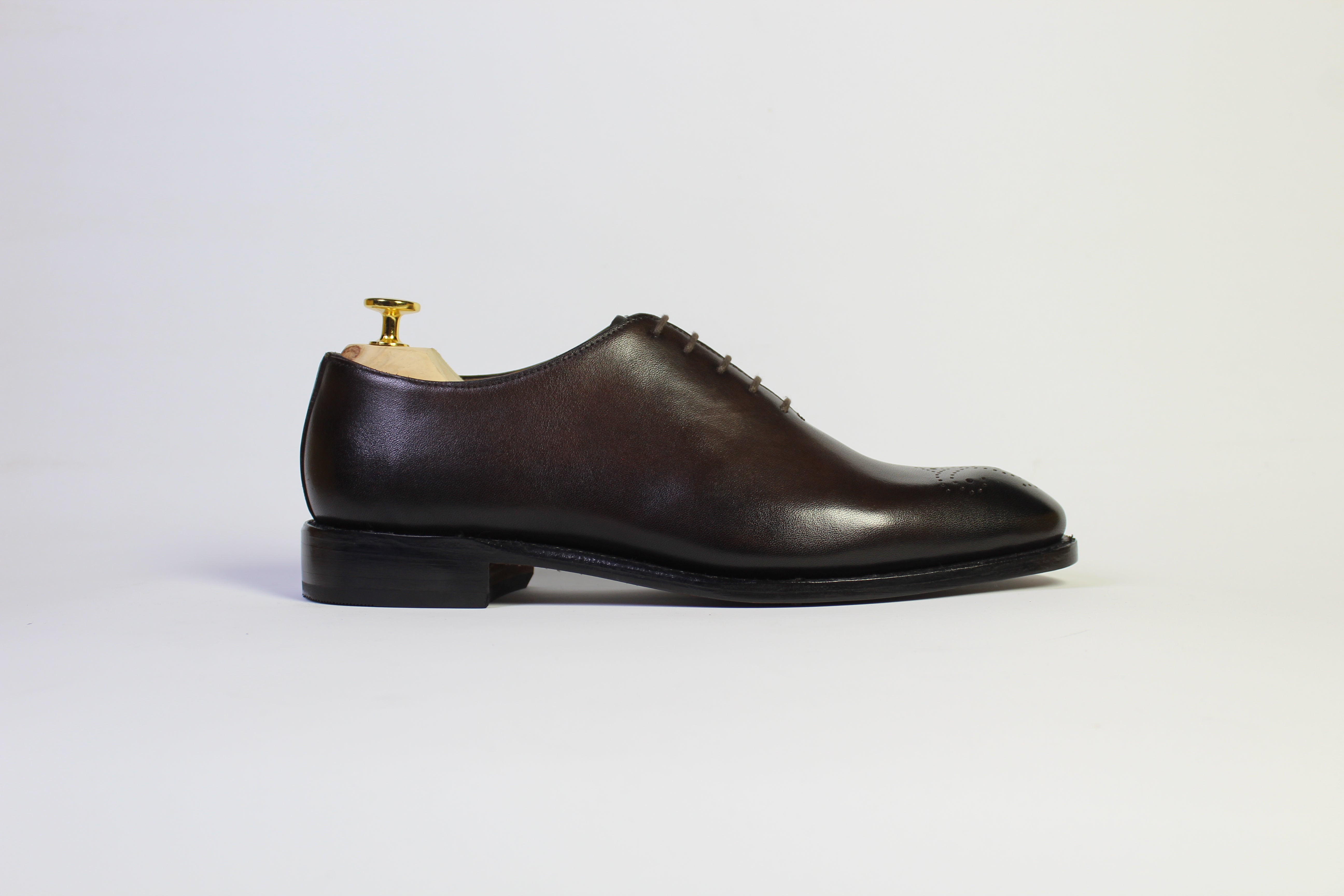 Thackeray One-Cut with Flower Brown