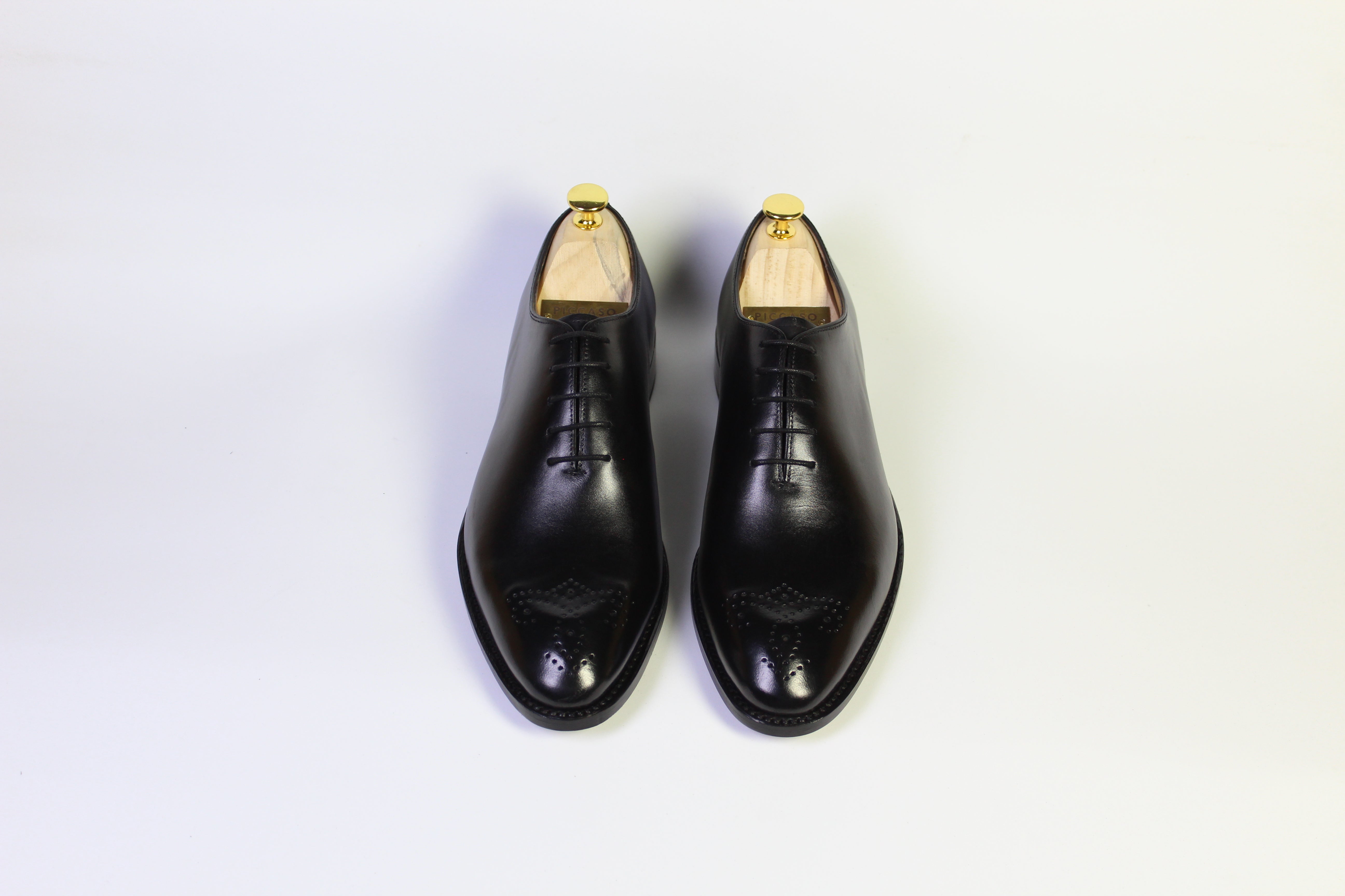 Thackeray One-Cut with Flower Black