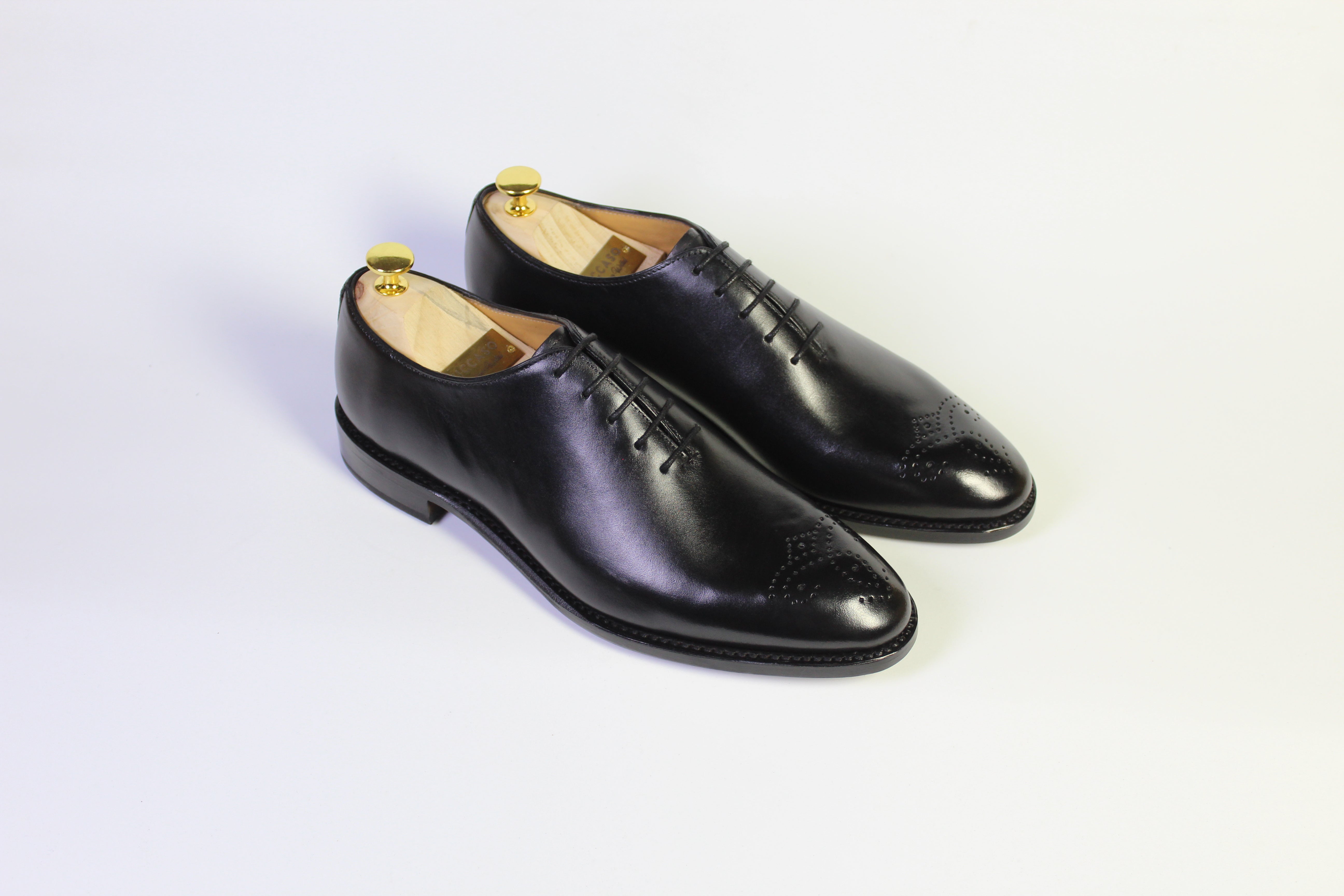 Thackeray One-Cut with Flower Black