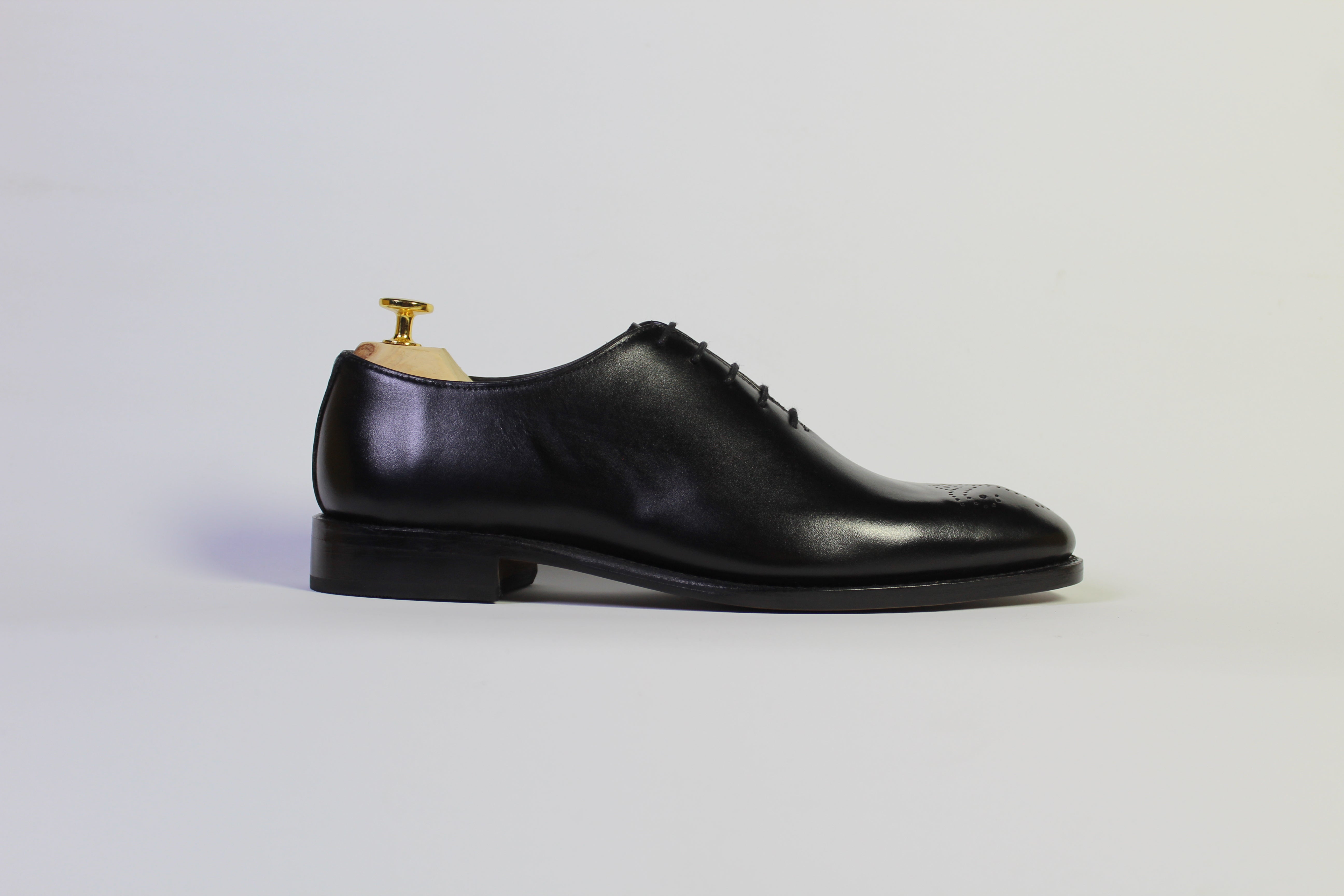 Thackeray One-Cut with Flower Black